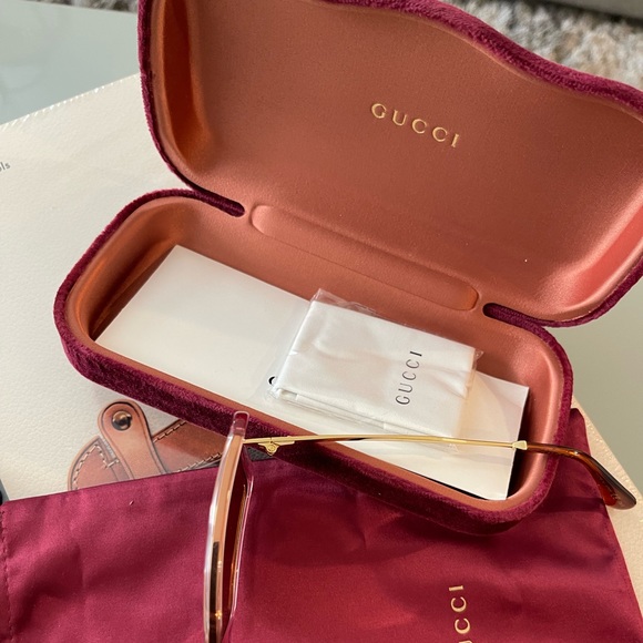 Gucci sunglasses
